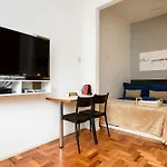 1Quarto Em Copacabana A 400M Da Praia |Br 194/1104